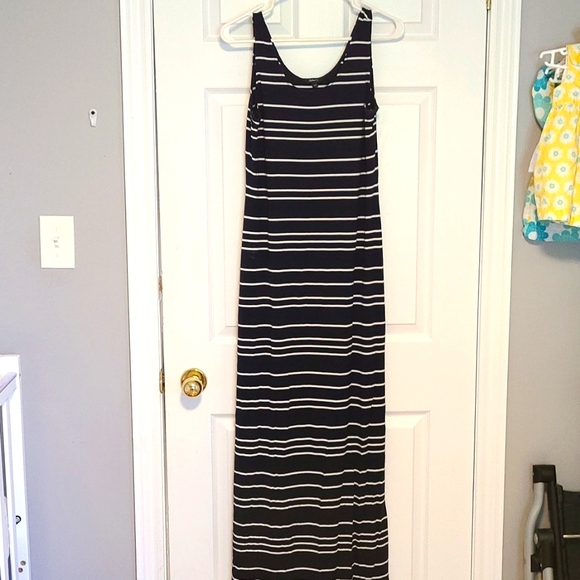 Reitmans Striped Maxi Dress M - Picture 1 of 2